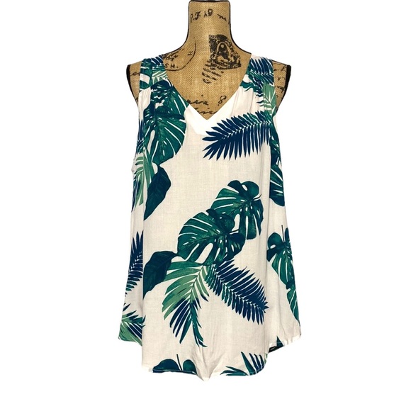 Old Navy Tops - Old Navy Sleeves Foliage Pattern V-Neck Blouse L